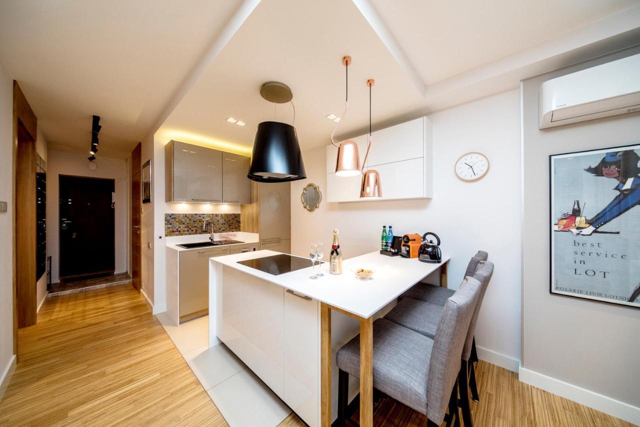 Golden Apartment With Air Condition By Your Freedom 바르샤바 외부 사진